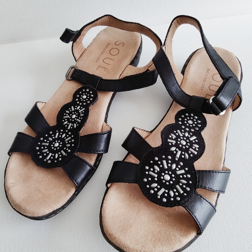 Cute black sandals🖤